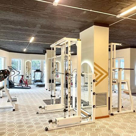 Hotel Internacional Gym & Spa Fushe-Arrez Exteriör bild